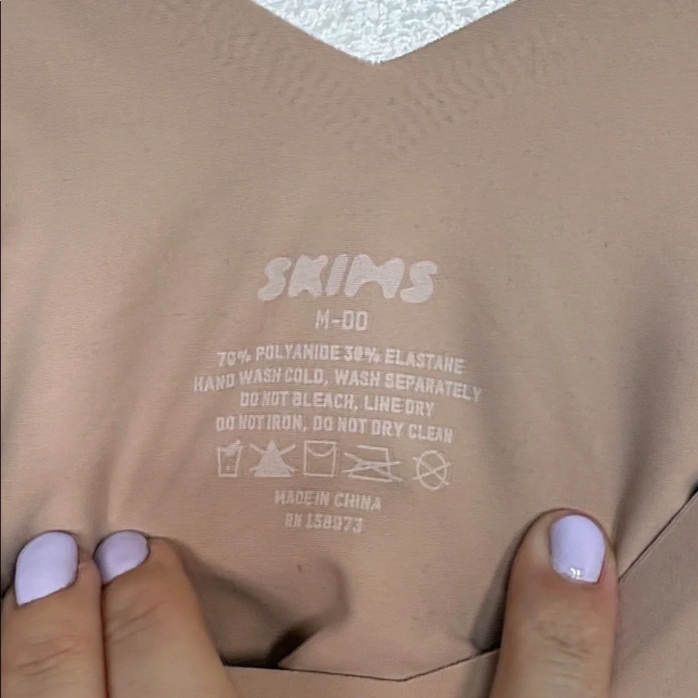 Lot of 2 Skims Beige Black Wireless Bras Women Size M-DD - Picture 4 of 5